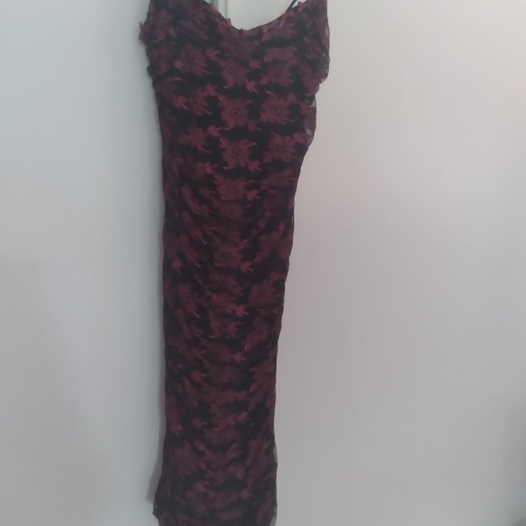 A burgundy and black Betsey Johnson fancy dress. - Picture 8 of 12